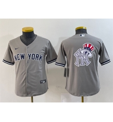 Youth New York Yankees Gray Team Big Logo Cool Base Stitched Baseball Jersey 4